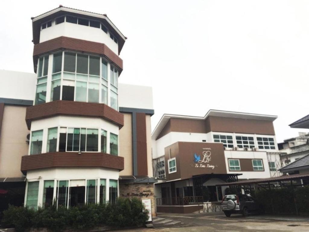 Hotel Le Lerts Living Khon Kaen Luaran gambar
